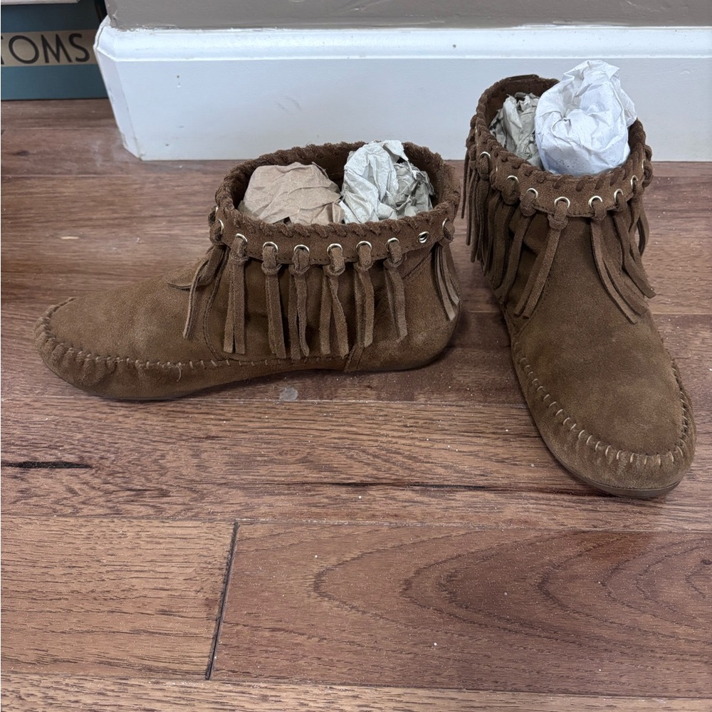 Suede Tassel Moccasins